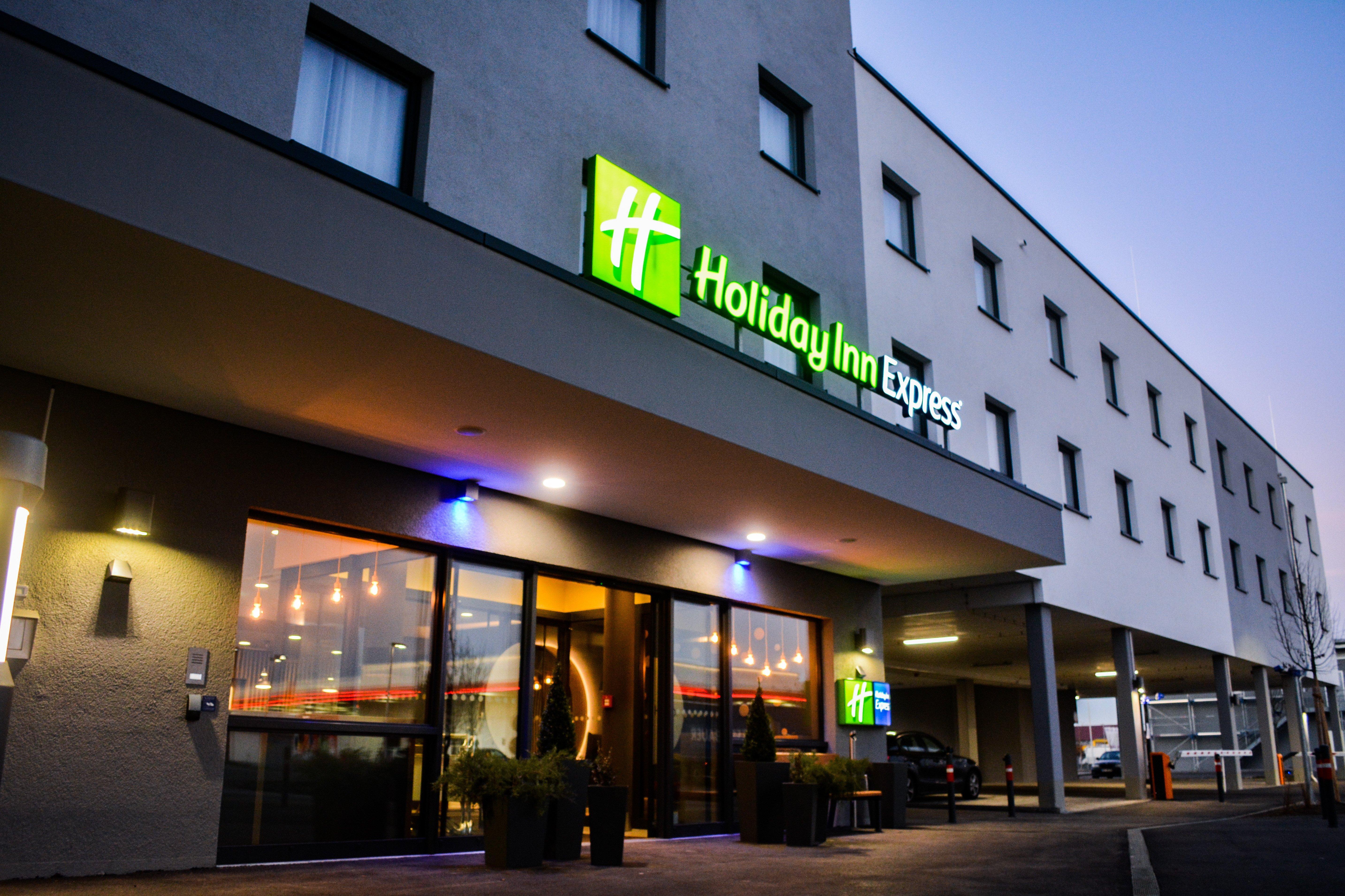 Holiday Inn Express Munich - Olching, An Ihg Hotel Dış mekan fotoğraf